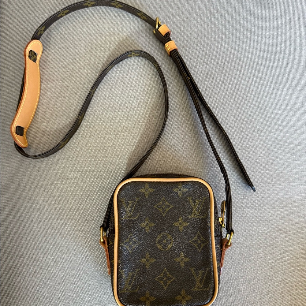 Auth LOUIS VUITTON Monogram Mini danube Brown M45268 shoulder bag